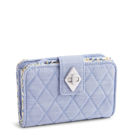 Small Turnlock Wallet
